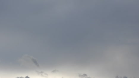 lapso de tiempo en la nube, tormenta, clima tormentoso, temporada de primavera