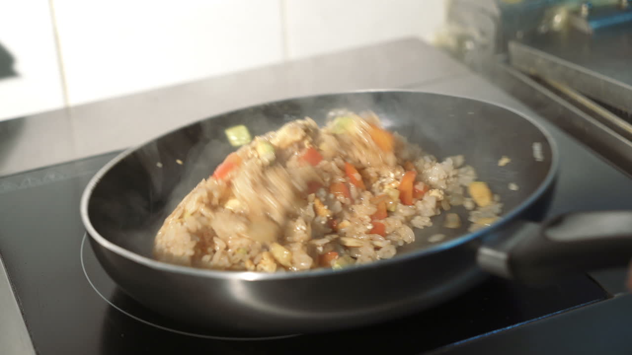 cocción de arroz frito