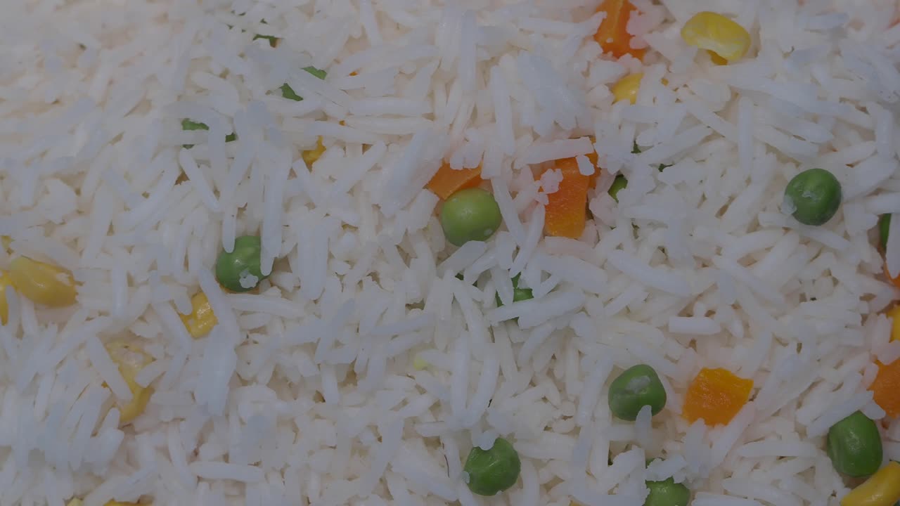Ris med blandede grøntsager