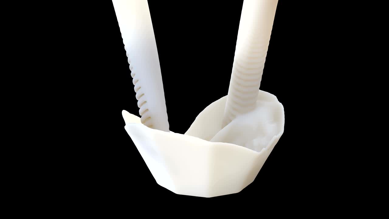 느린 움직임으로 우유가 떨어지고 어져 아름다운 왕관 어리를 형성합니다.