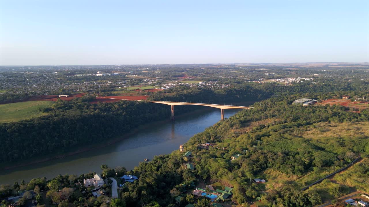 tancredo-neves-fraternity-bridge-argentina-brazil-border-south-america