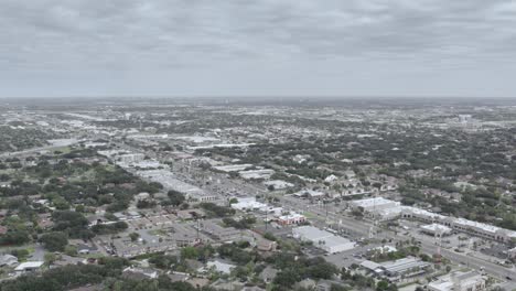 Imágenes-De-Drones-En-Un-Día-Nublado-En-Nolana-Y-10th-Street-North-Mcallen,-Texas