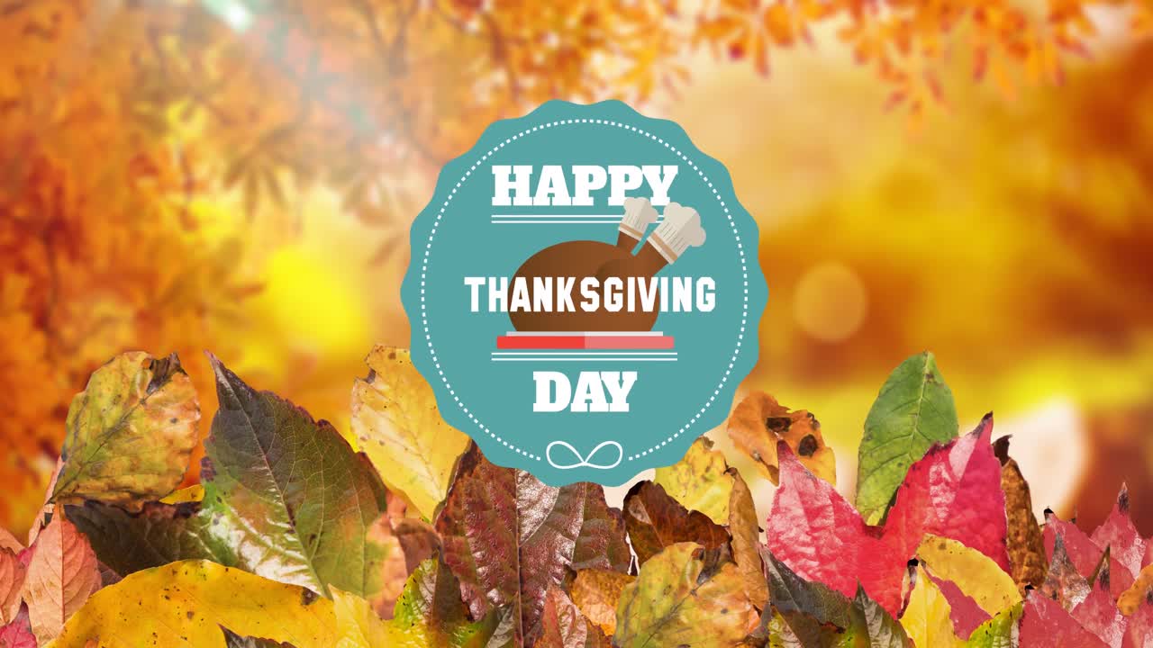 Animation av Thanksgiving-text över ett landskap med höstlöv