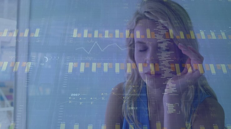 Animazione dell'elaborazione di dati finanziari su una donna d'affari caucasica in ufficio