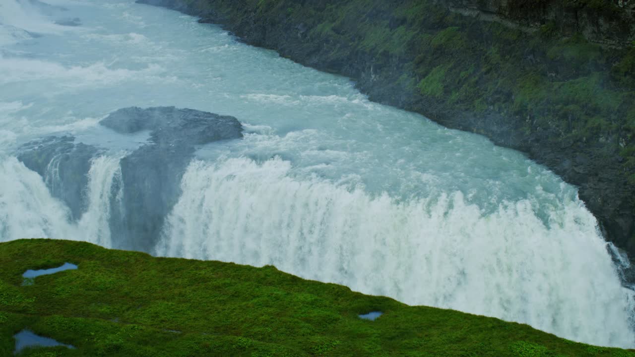 아이슬란드의 굴포스 폭포
