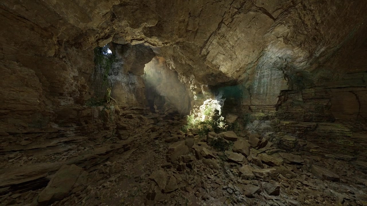 Caverna luminosa e tranquilla piena di rigogliosa vita verde e un'atmosfera pacifica.