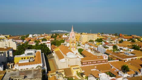 toma en órbita lenta de la catedral de cartagena