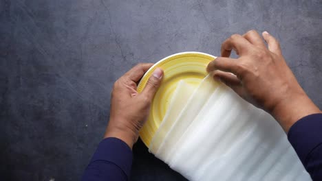 protecting a yellow plate during moving or packing