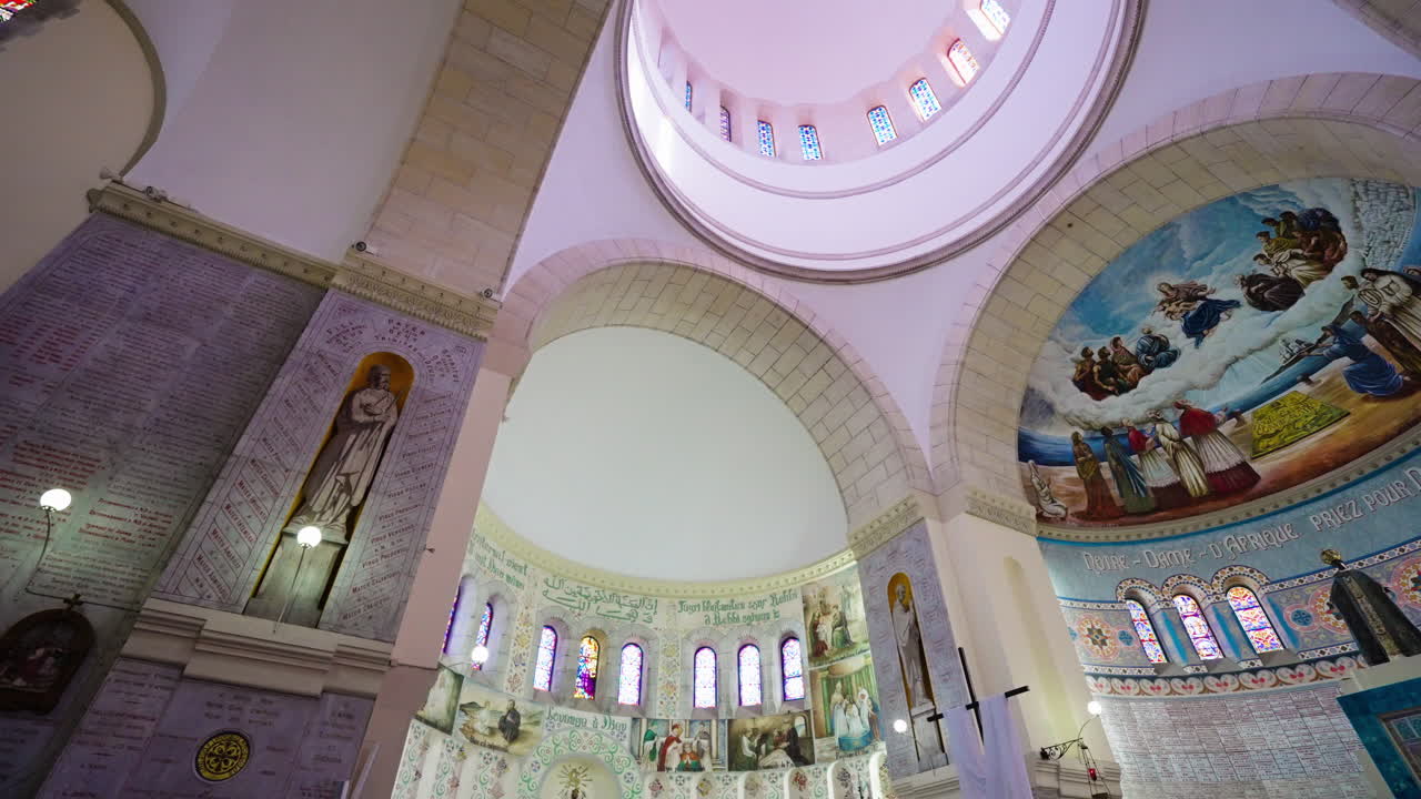 iglesia de nuestra señora de áfrica, vista desde el interior - ángulo bajo