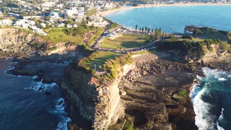 Toma-Aérea-De-Drones-De-Skillion-The-Haven-Vista-Del-Paisaje-Océano-Pacífico-Turismo-Playa-Terrigal-Nsw-Costa-Central-Australia-3840x2160-4k