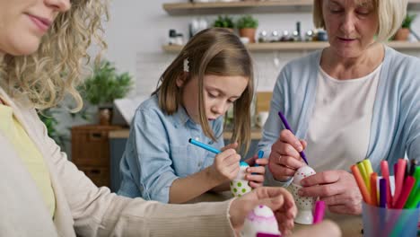 video of painting easter eggs at home