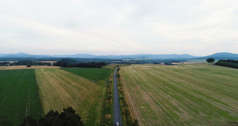 Car-Passing-Highway-Vista-Aérea-View-12