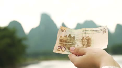 yuan bill at li river guilin china