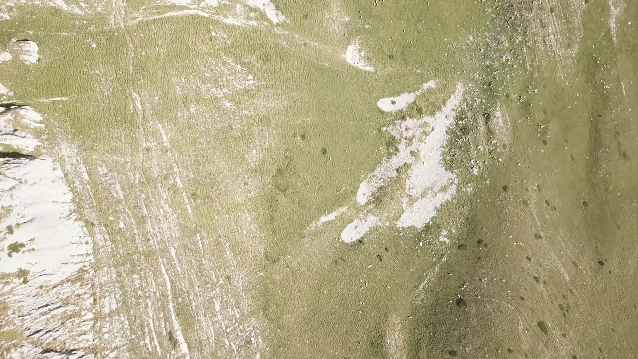 산악 풍경의 조감도