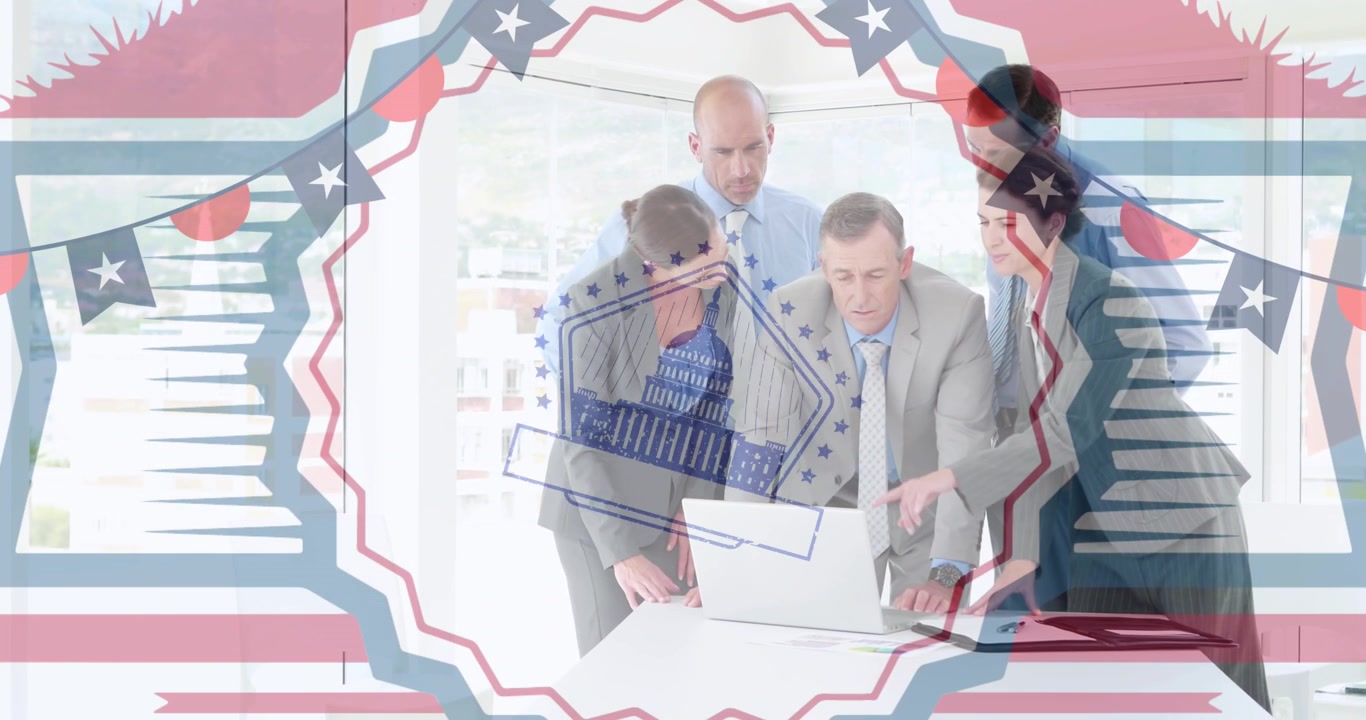 Team di lavoro che collabora al laptop in ufficio, con un'immagine sovrapposta a tema patriottico.