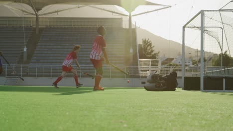 jugadores de hockey durante un partido