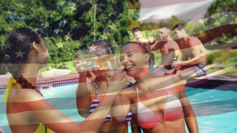 un grupo de amigos celebrando en la piscina y una bandera estadounidense por el 4 de julio.