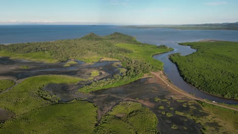 the wonderful cape hillsborough from the bird perspective