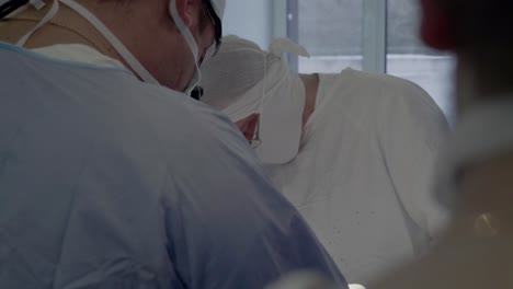 cardiac surgeons perform heart surgery