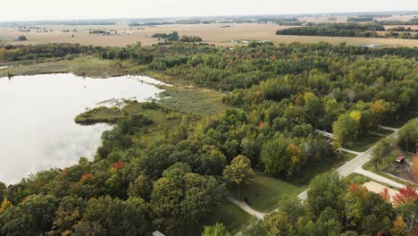 Early-Fall-colors-in-the-mid-Michigan-area