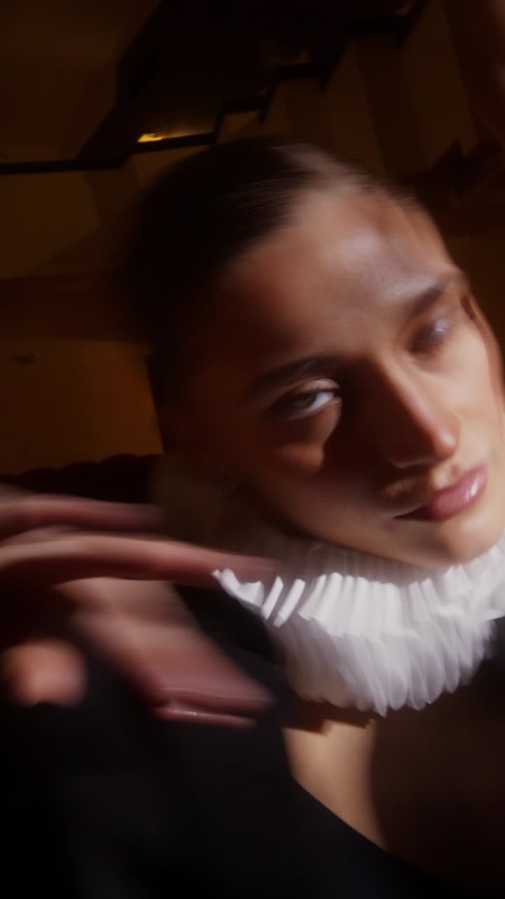 Ritratto di una donna alla moda