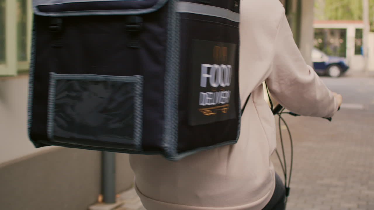 Food Delivery with Bicycle