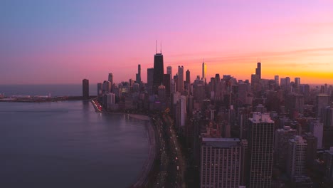 Chicago-Gold-Coast-Schwenken-Rechts-Zum-Lincoln-Park-Bei-Sonnenuntergang-Farben