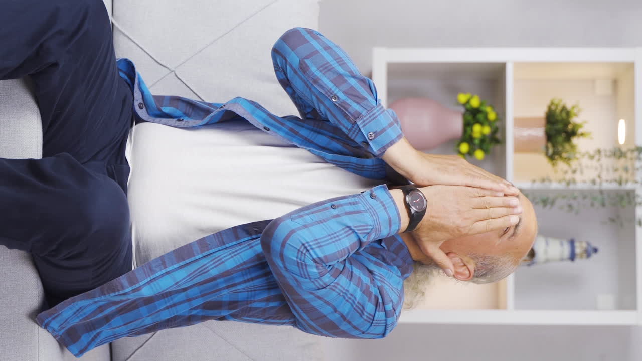 ⁇ 은이의 수직 비디오는 좋은  ⁇ 새를 내고 싶어. 압축하고 향기를  ⁇ 새.