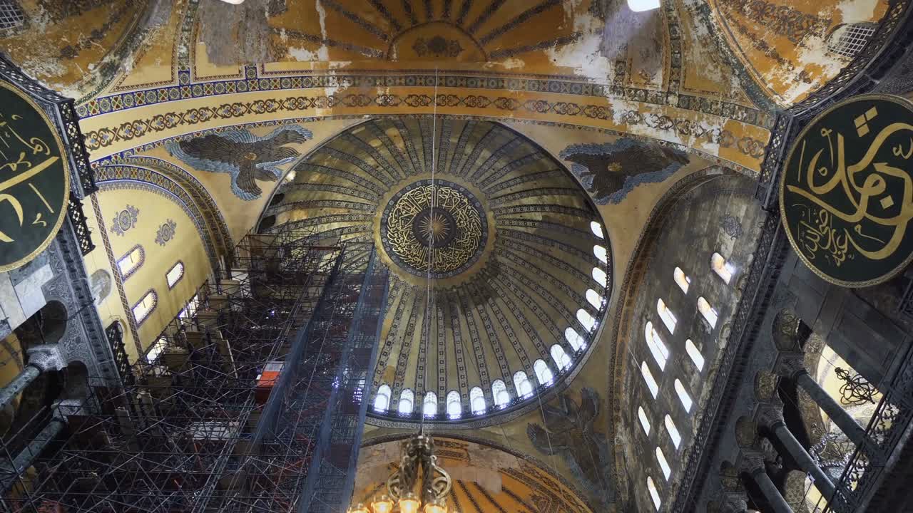 hagia sophia (hagia sophia, ayasofya) interior en estambul, turquía, arquitectura bizantina, punto de referencia de la ciudad y maravilla arquitectónica del mundo