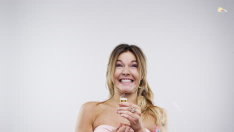 Bridesmaid-popping-party-popper-slow-motion-wedding-photo-booth-series