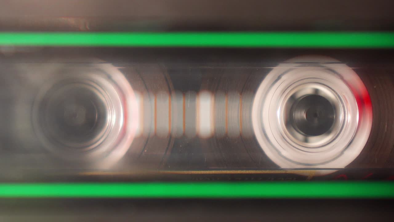 오디오 카세트 테이프의 매크로 빠른 앞으로 클로즈업