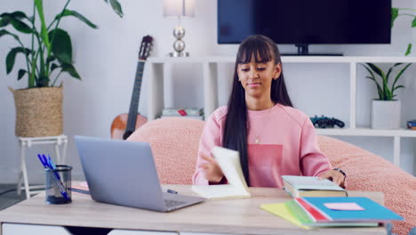 una adolescente estudiando y preparándose para una prueba