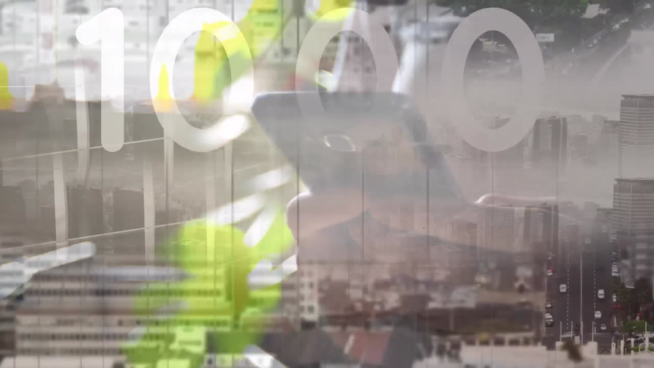 animación del paisaje urbano y los números sobre un empresario caucásico que usa un teléfono inteligente