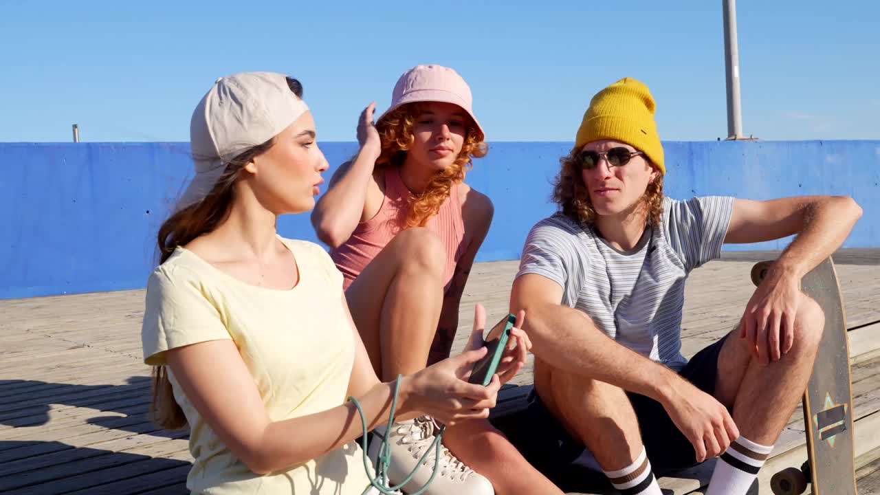 Selfie를 복용하는 친구