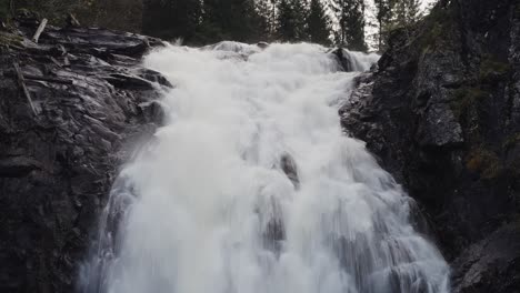 cascada storfossen en noruega