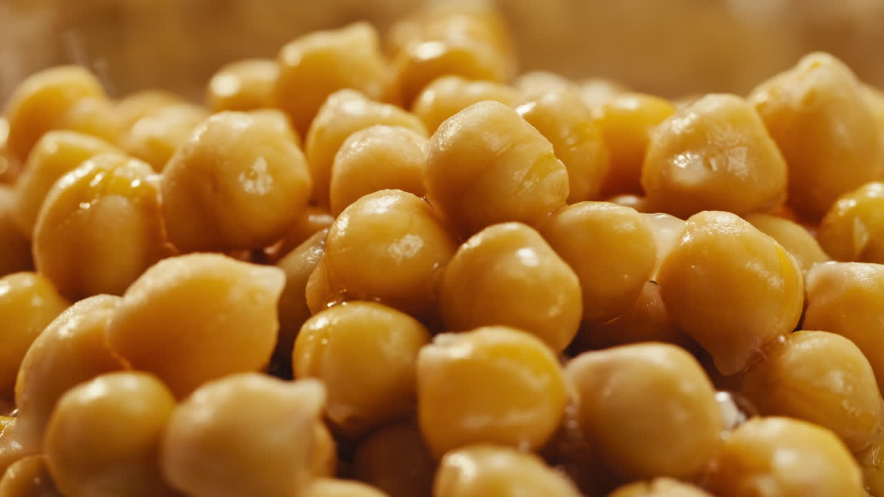Close up of cooked chickpeas
