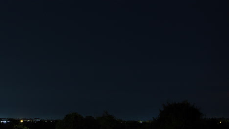 Gewitter-Explodiert-Am-Horizont