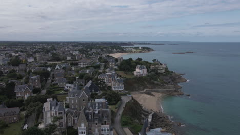 Costa-Esmeralda-En-Dinard,-Bretaña-En-Francia