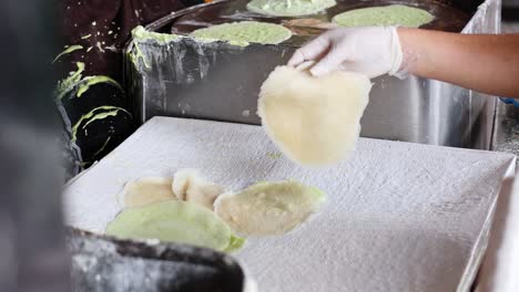 preparing and shaping cotton candy crepes