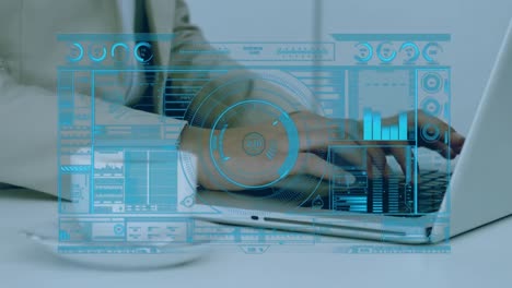 animación del procesamiento de datos sobre un hombre de negocios caucásico que usa una computadora portátil