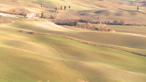 Colinas-Y-Campos-En-Toscana-Italia