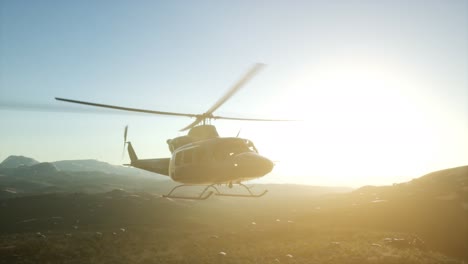 helicóptero militar de los estados unidos en vietnam.