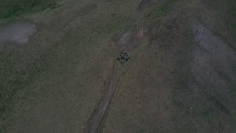imágenes de drones de montaña tomadas por dji mavic 2 pro
