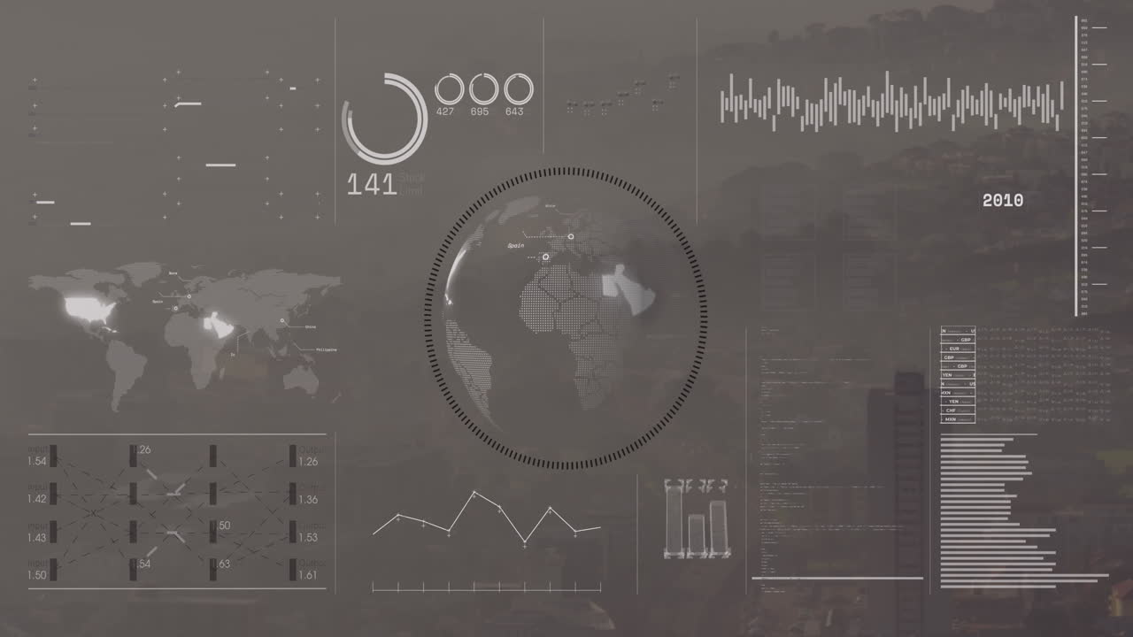 animación de la interfaz con el procesamiento de datos sobre un globo giratorio frente a una vista aérea del paisaje urbano