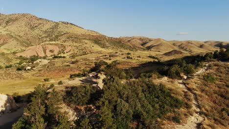 A-drone-pan-along-dinosaur-ridge,-Morrison-CO