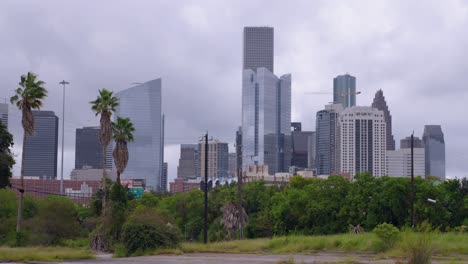 toma de establecimiento del centro de houston en un día nublado