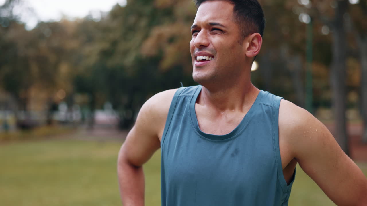 공원 피트니스, 건강과 심장 운동 후 피곤한 사람