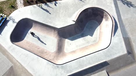 BIRDS-EYE-SKATEBOARD-BOWL-scooter-bmx-Boardsports