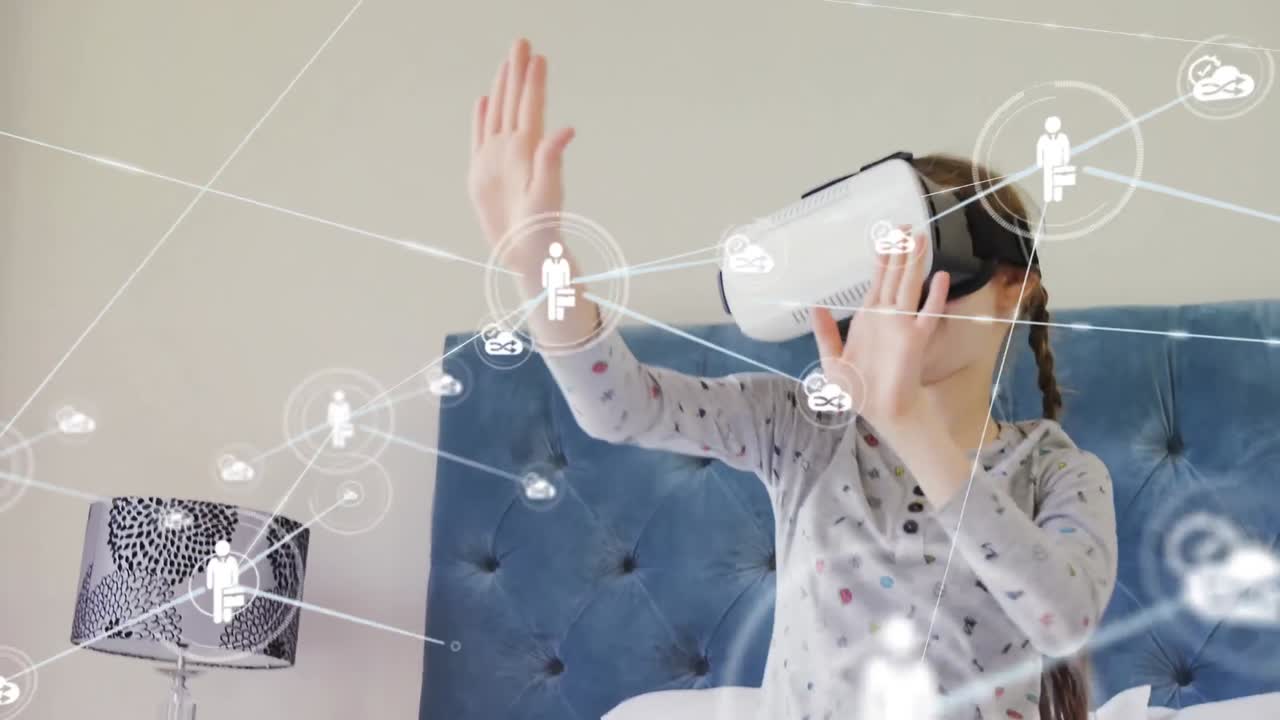 animación de la red de conexiones con iconos sobre la chica que lleva auriculares vr