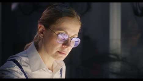 woman concentrating on work